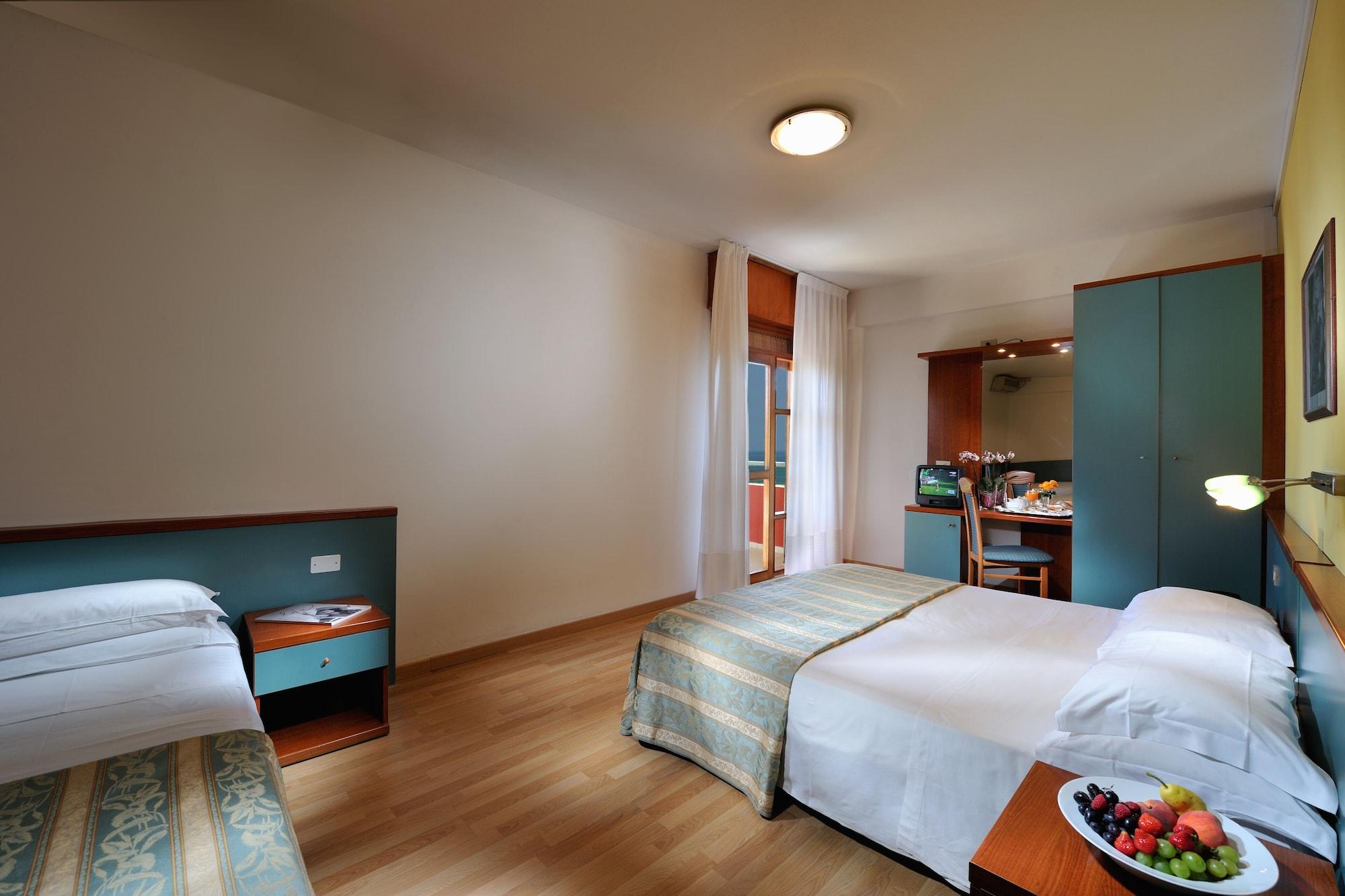 Hotel Bembo Bibione Exterior photo