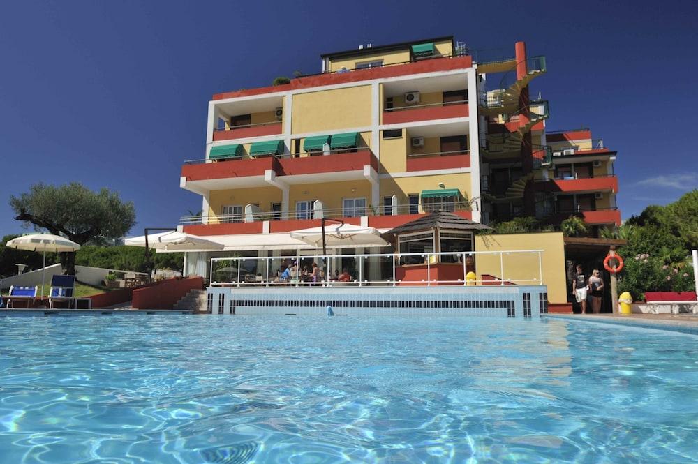 Hotel Bembo Bibione Exterior photo