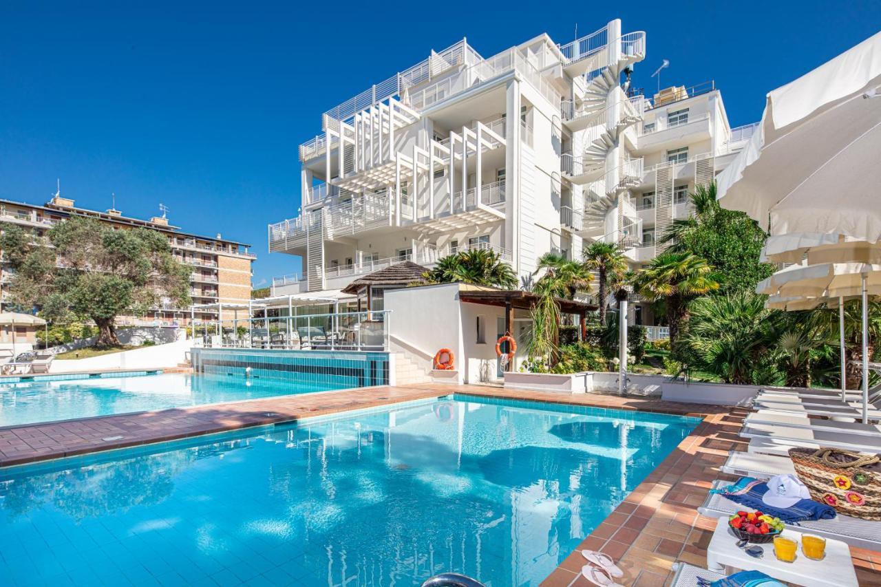 Hotel Bembo Bibione Exterior photo